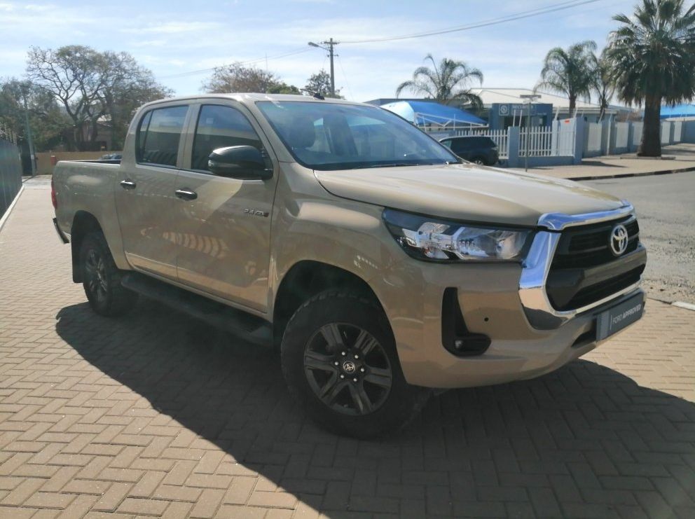 Used Toyota HILUX 2.4 GD-6 D/C MAN 2X4 for sale in Windhoek, Namibia