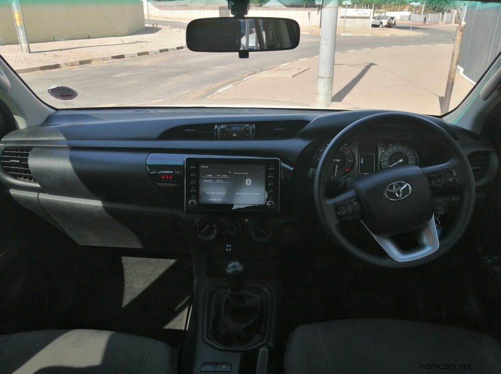 2024 Toyota HILUX 2.4 GD-6 D/C MAN 2X4 pictures
