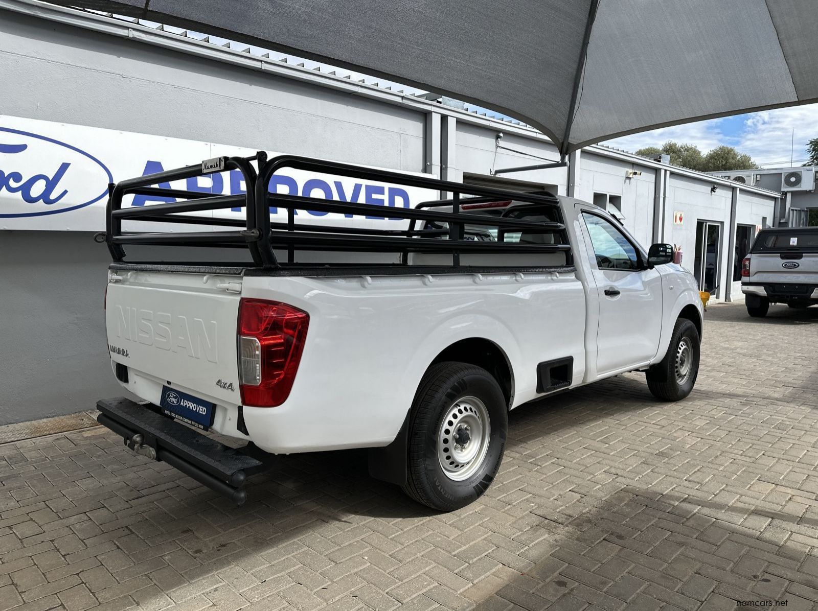 2022 Nissan NAVARA 2.5 XE 4X4 MAN pictures