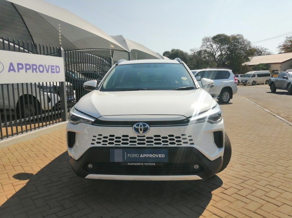 2026 Toyota CROSS 1.8 XS HYBRID pictures