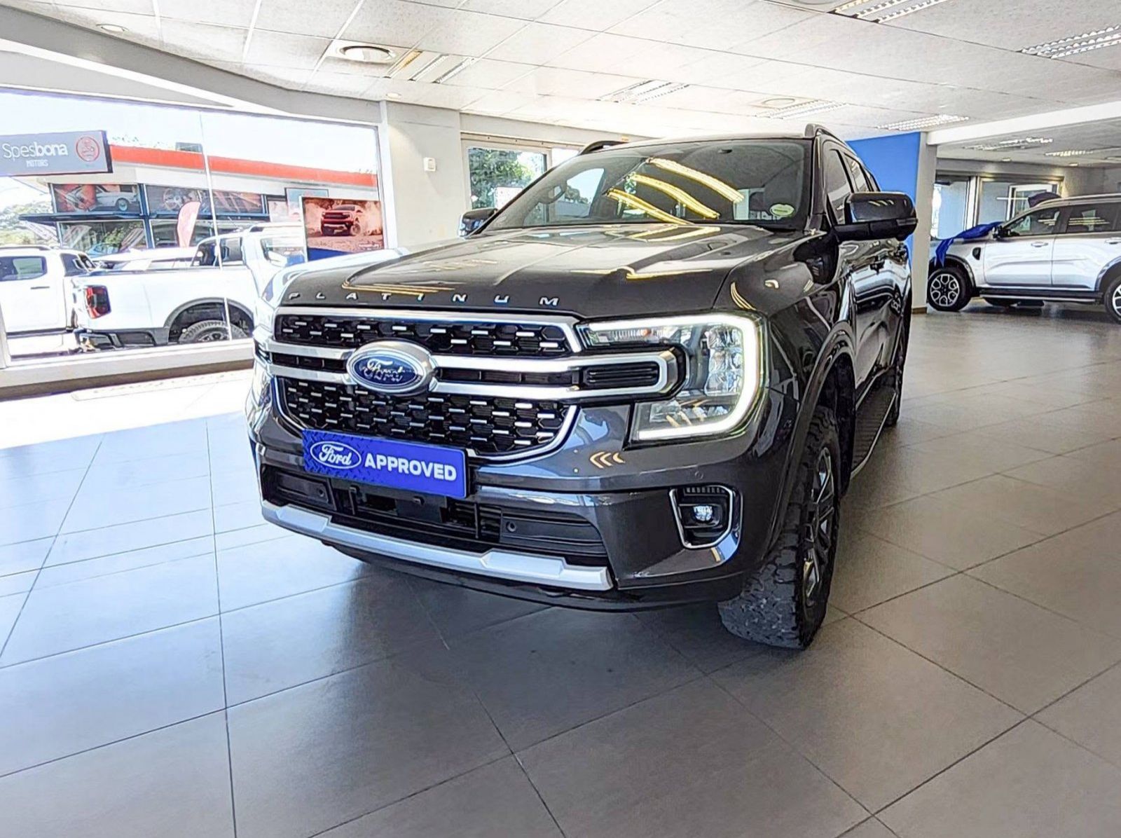 Used Ford EVEREST 30V6 PLATINUM 4X4 A/T for sale in Windhoek, Namibia
