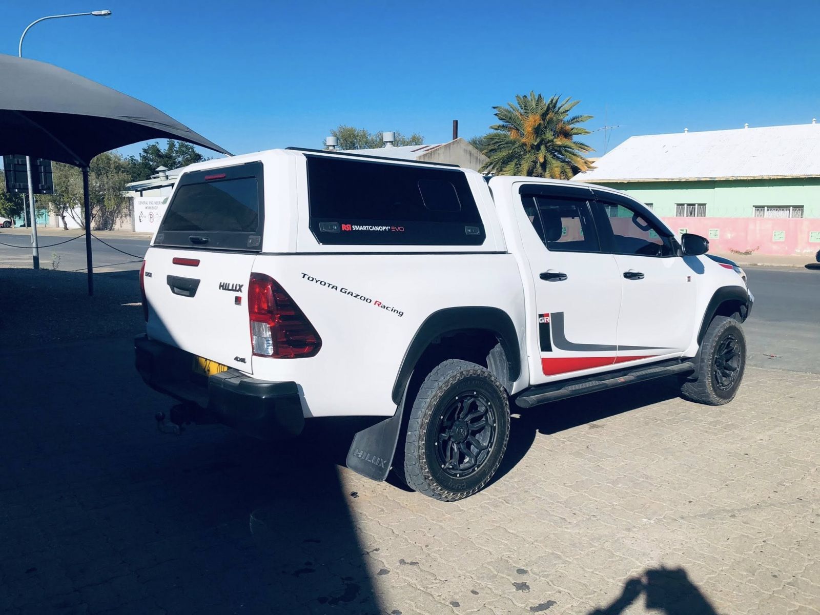 2019 Toyota HILUX RAIDER GR 4x4 special edition photo