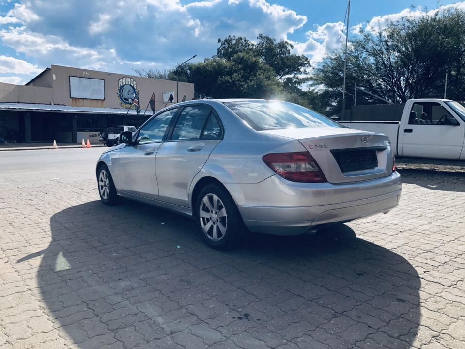 2009 Mercedes-Benz C220 CDI 2.0 photo