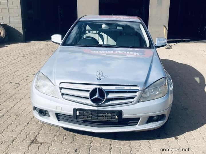 2009 Mercedes-Benz C220 CDI 2.0 photo