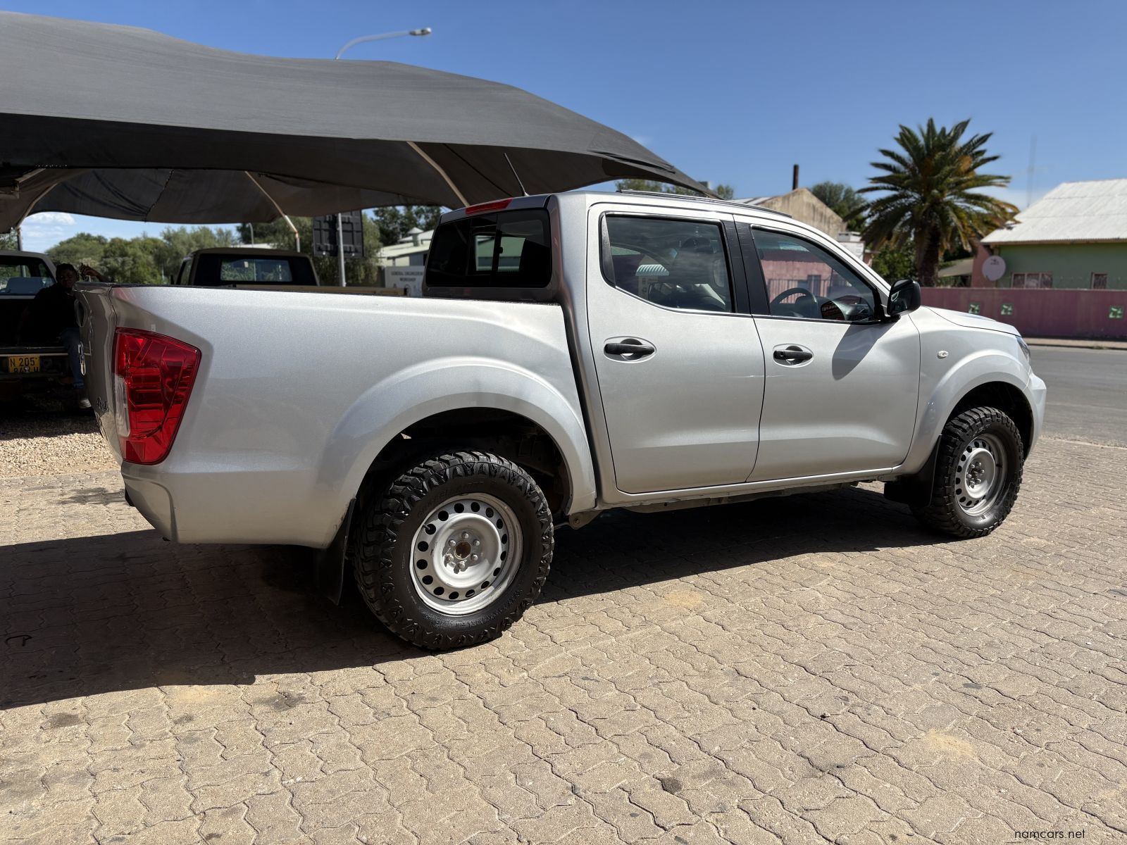2022 Nissan NISSAN NAVARA 4X4 2.5 SE M/T D/C photo