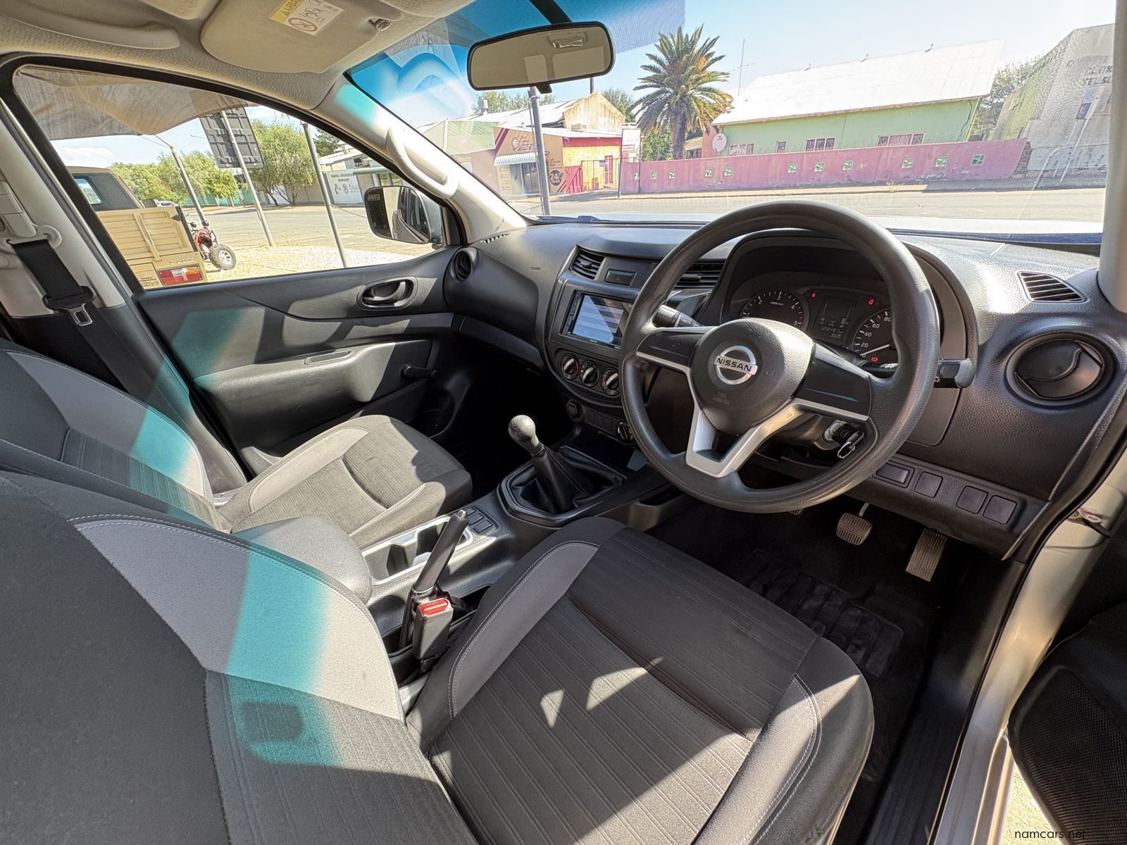 2022 Nissan NISSAN NAVARA 4X4 2.5 SE M/T D/C photo