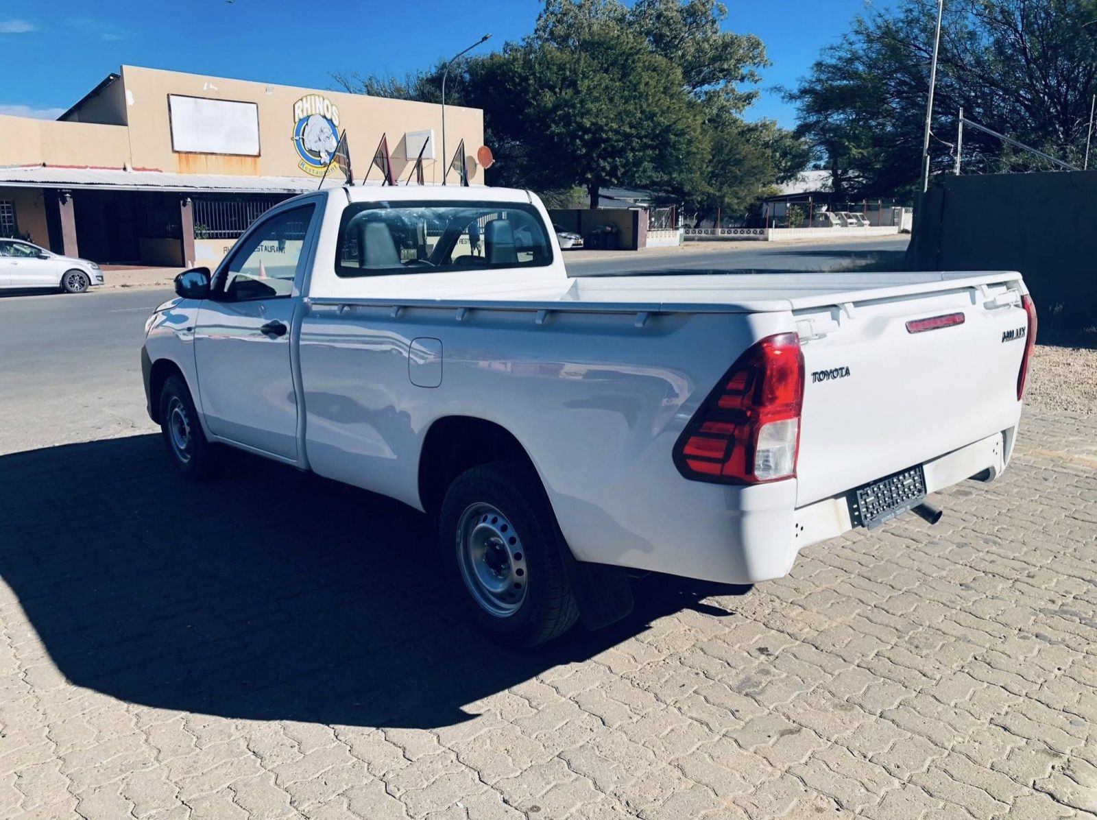 2025 Toyota 2025 TOYOTA HILUX 2.4 GD-6 M/T S/C pictures