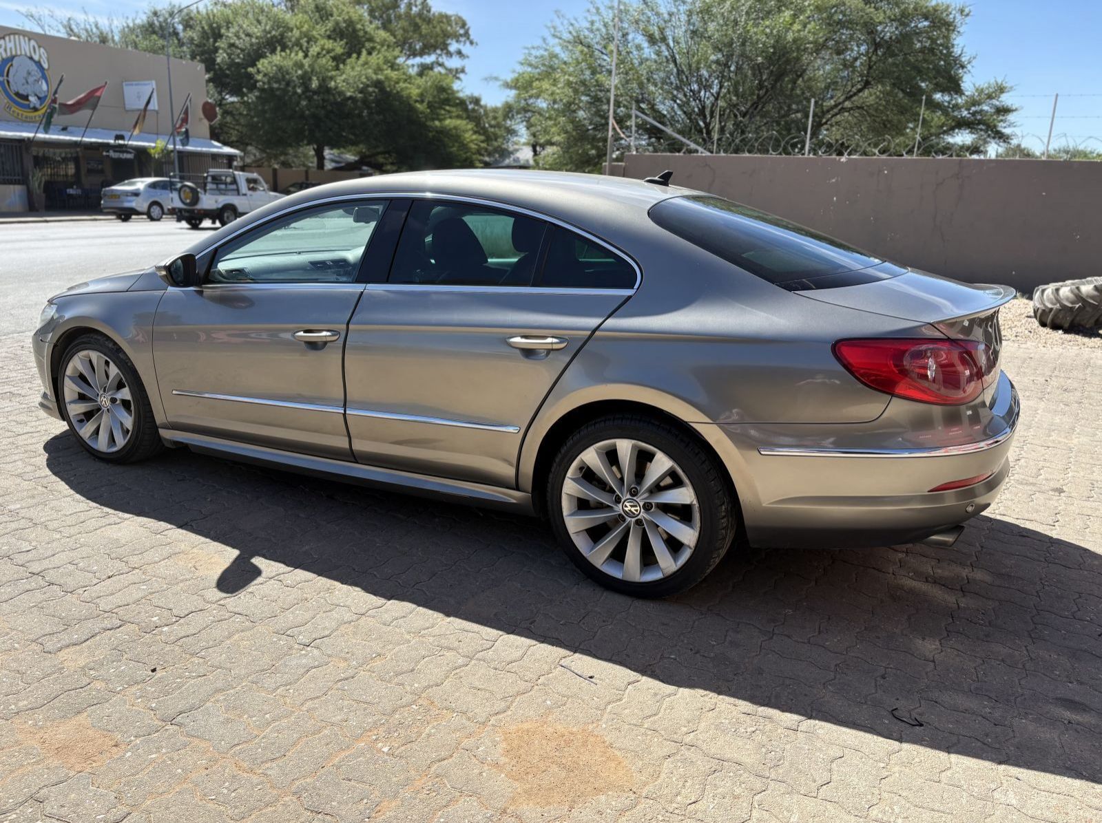 2011 Volkswagen VOLKSWAGEN PASSAT CC 2.0 TSI A/T pictures