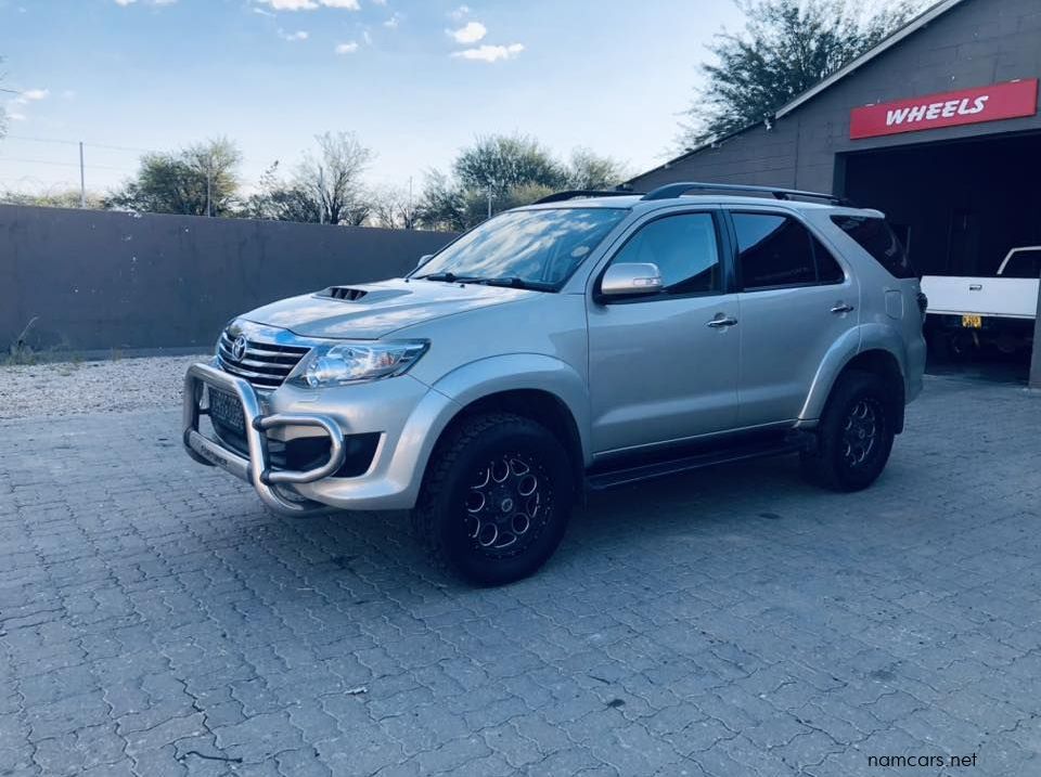 2013 Toyota FORTUNER 3.0 D4D 4X4 pictures