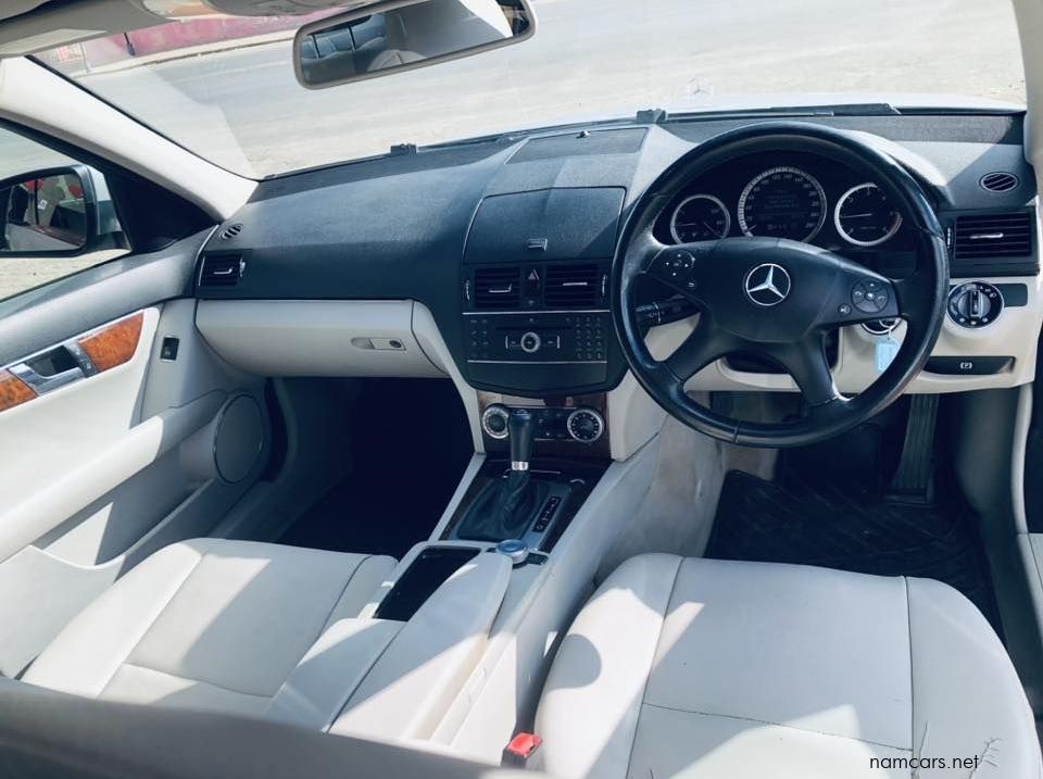 2009 Mercedes-Benz C220 CDI 2.0 pictures