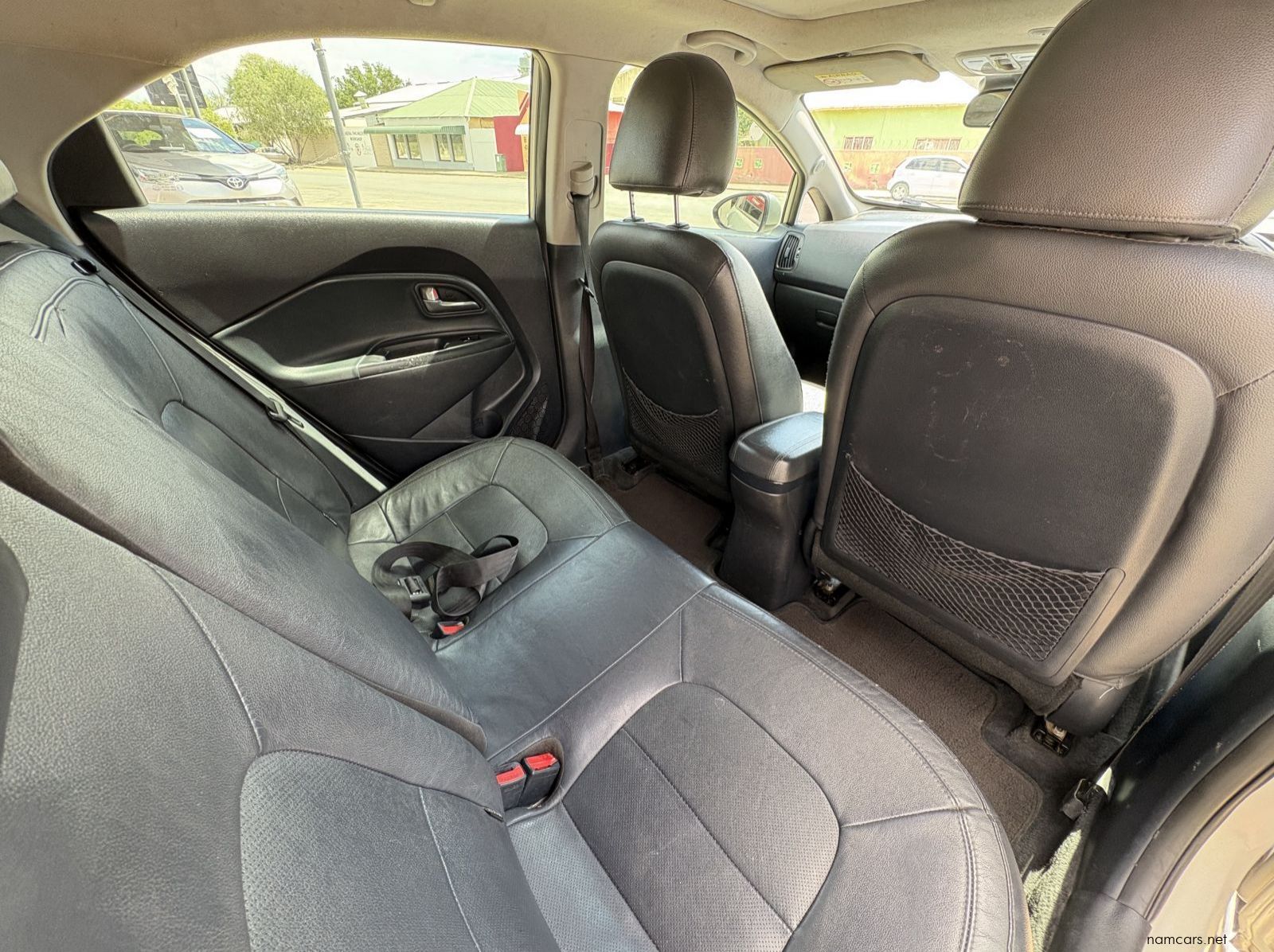 2014 Kia KIA RIO 1.4 TEC 5DR pictures