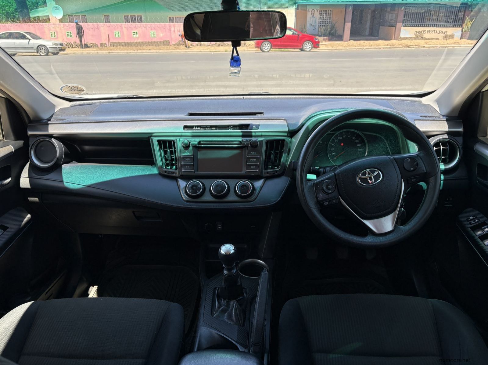 2014 Toyota RAV 4 2.2D GX 4X4 pictures