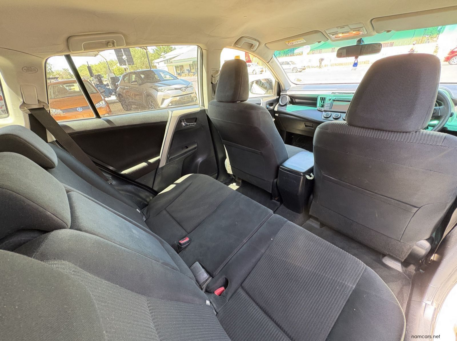 2014 Toyota RAV 4 2.2D GX 4X4 pictures