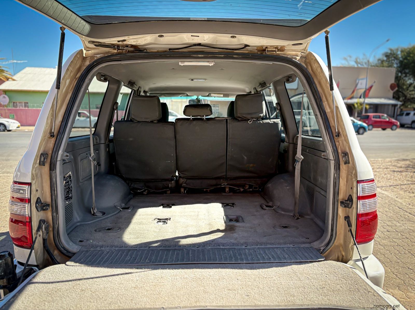 2005 Toyota TOYOTA LAND CRUISER 4.5 EFI pictures