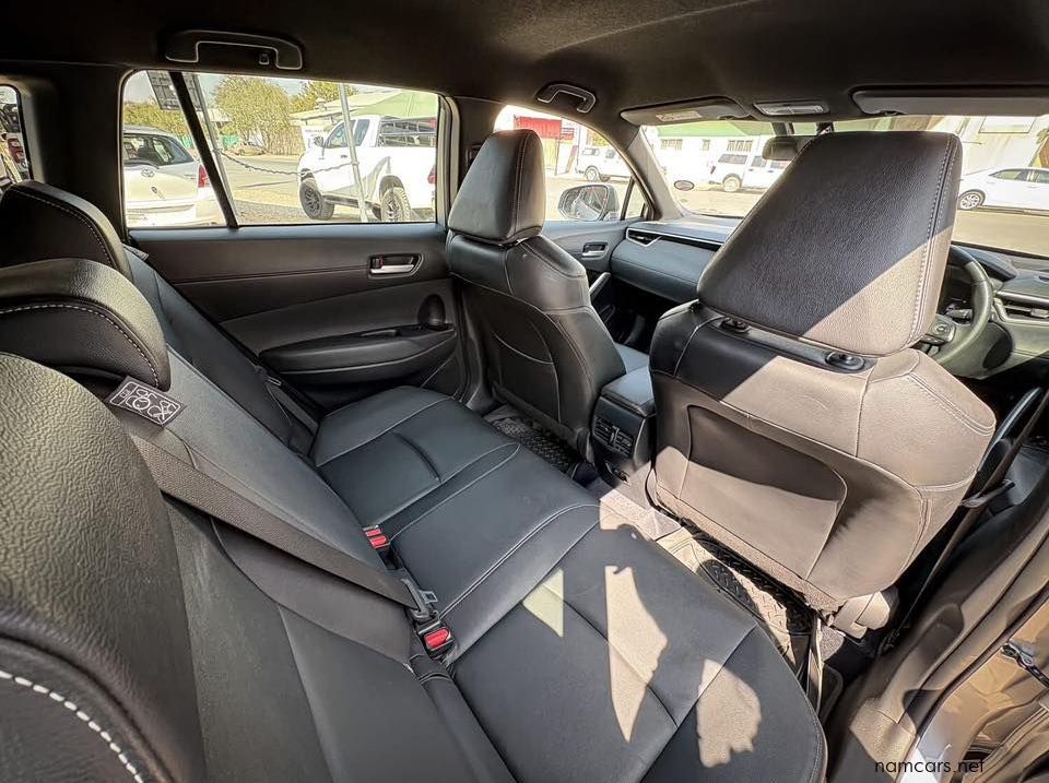 2023 Toyota COROLLA CROSS 1.8 XS HYBRID pictures