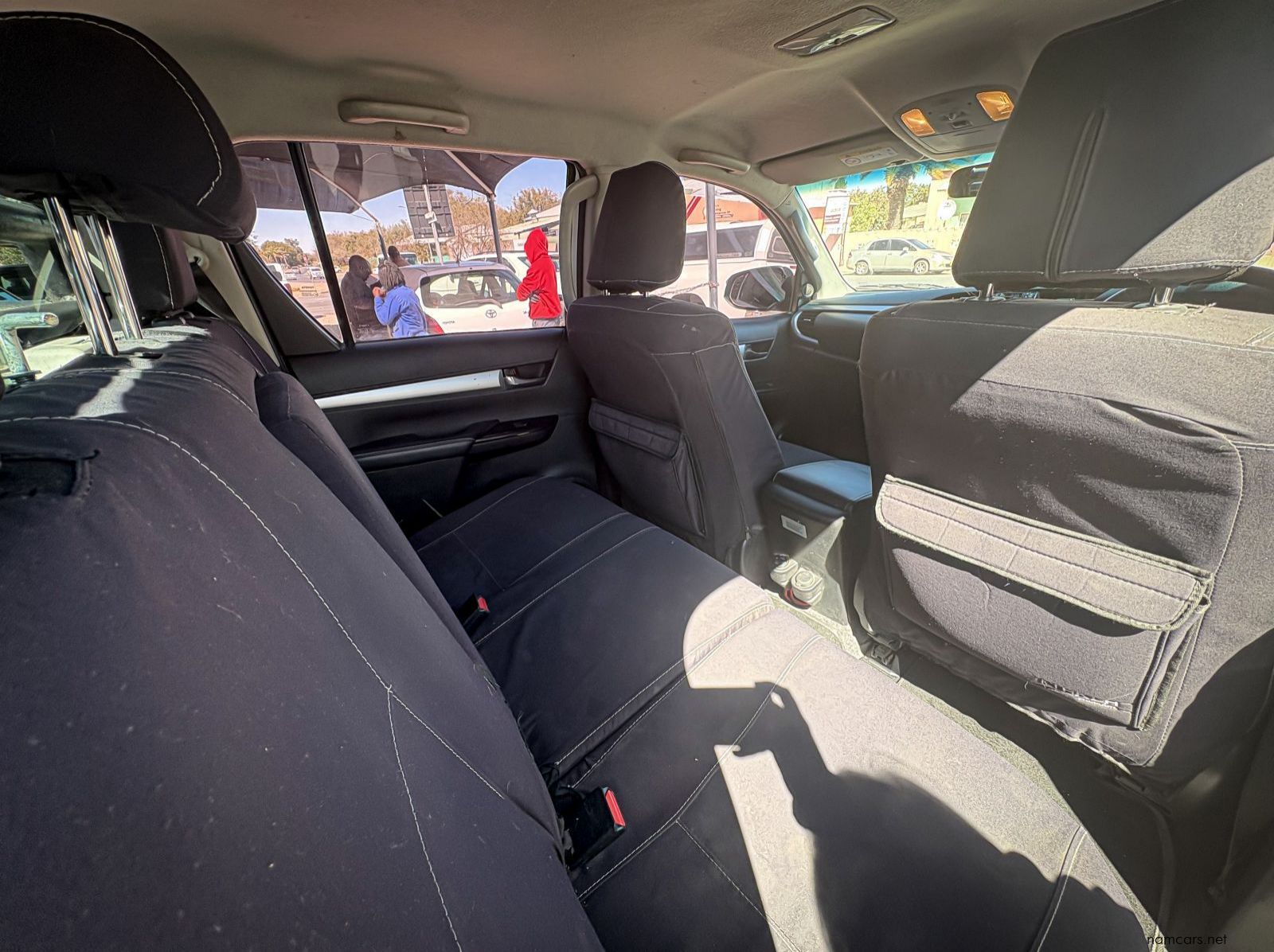 2020 Toyota Hilux 2.8 GD-6  4X4 A/T D/C pictures