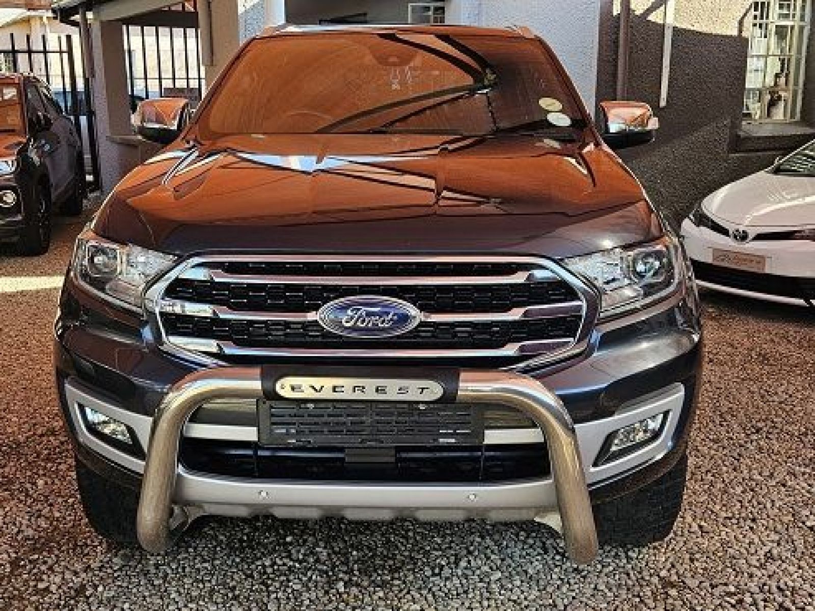 2020 Ford Everest Bi-Turbo Limited photo