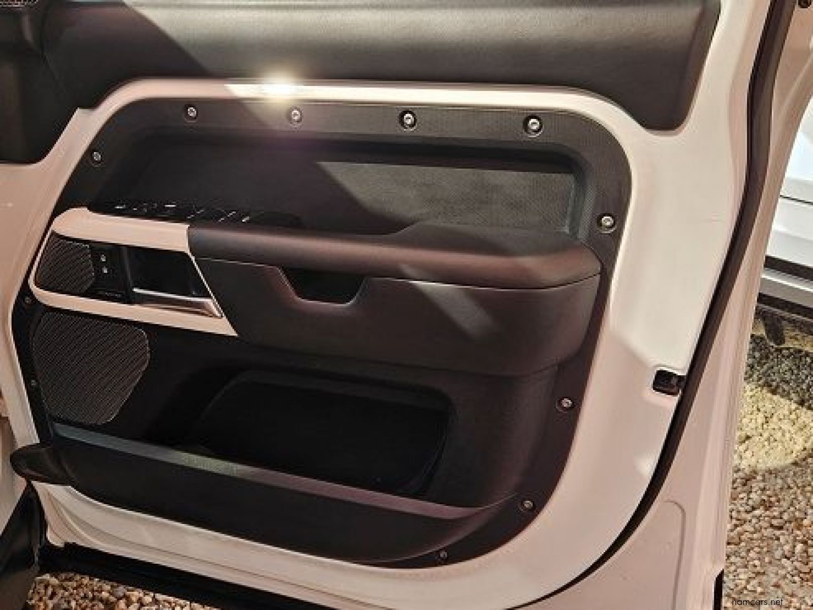 2021 Land Rover Defender 110 P400 HSE (294kw) photo