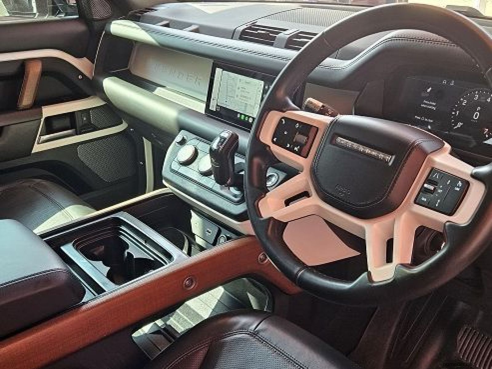 2021 Land Rover Defender 110 P400 HSE (294kw) photo