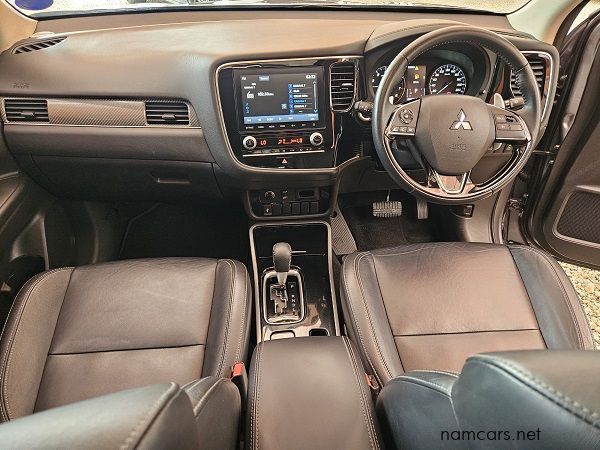 2021 Mitsubishi Outlander GLS AWD 7 Seater photo