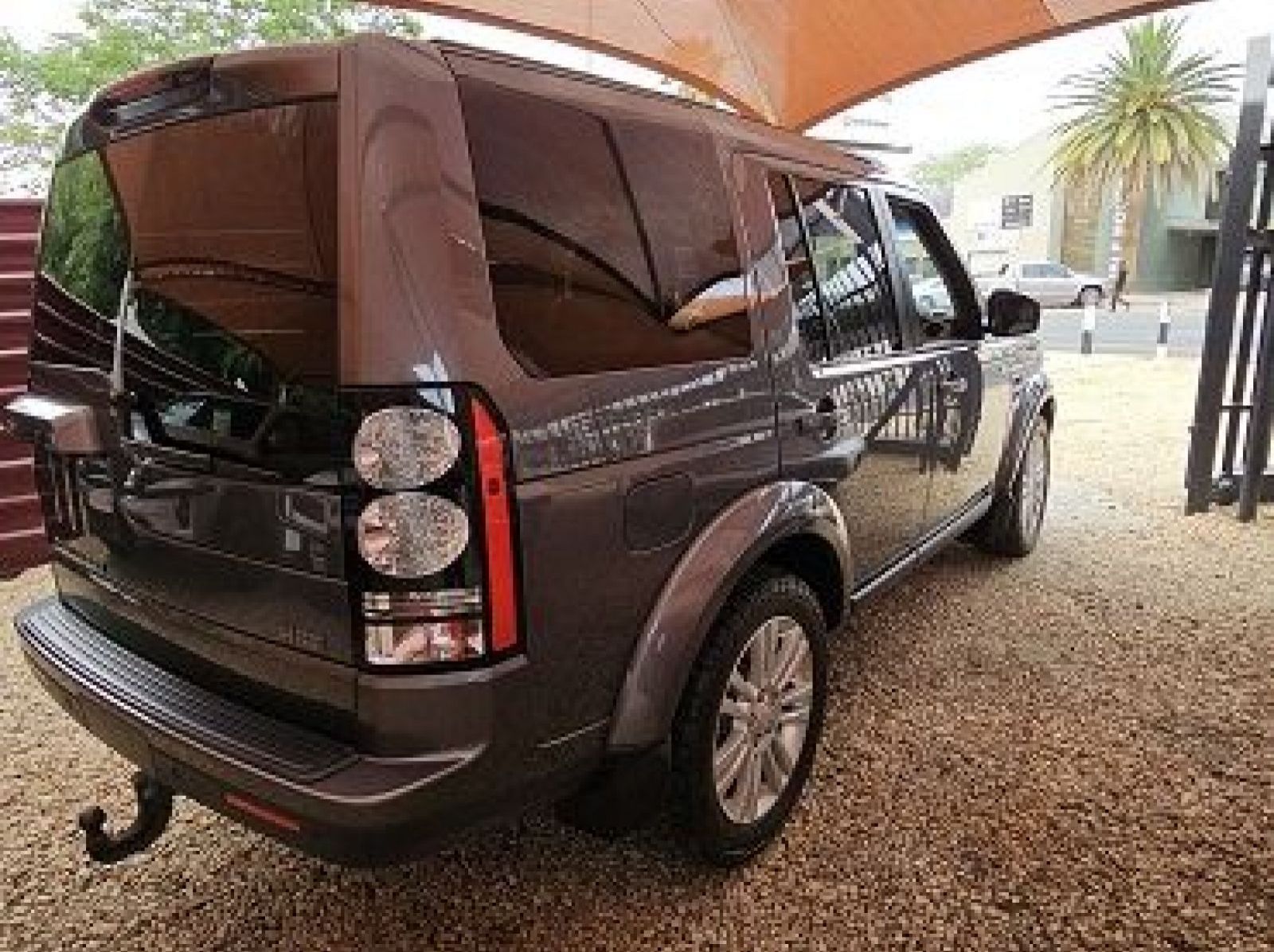 2015 Land Rover Discovery 4 HSE pictures