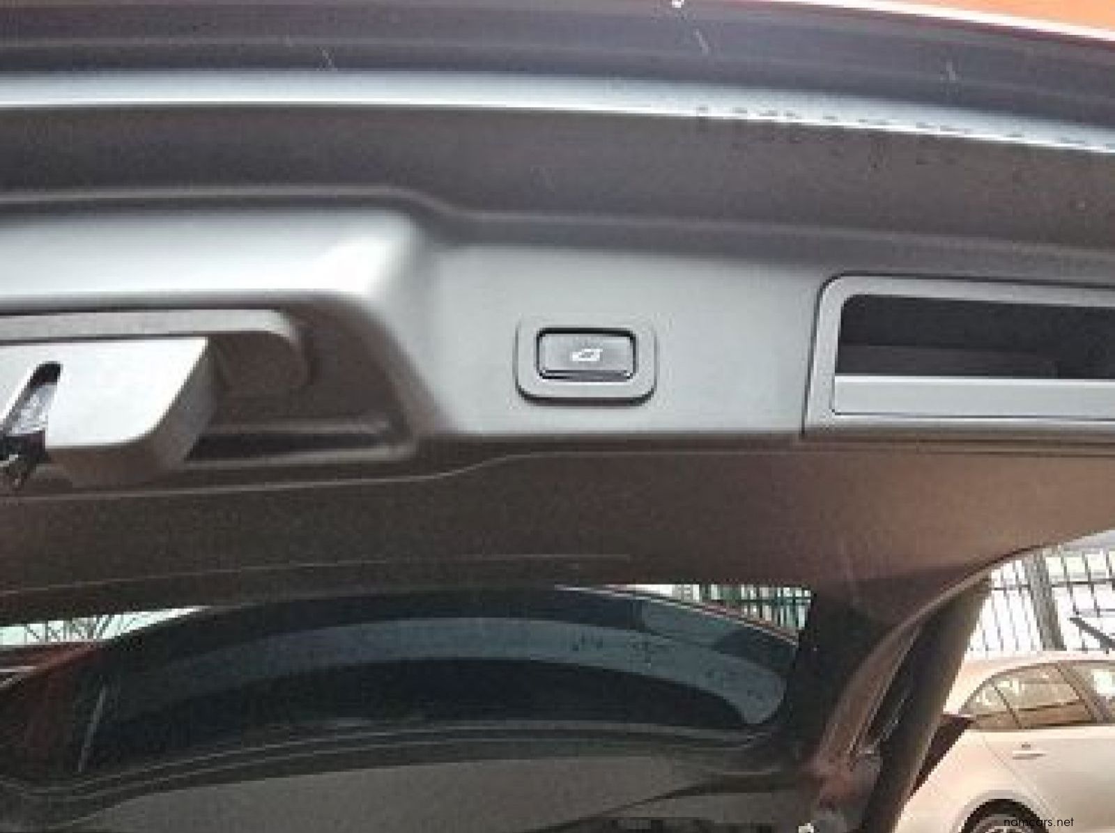 2019 Land Rover Range Rover Evoque SE P250 183kw pictures