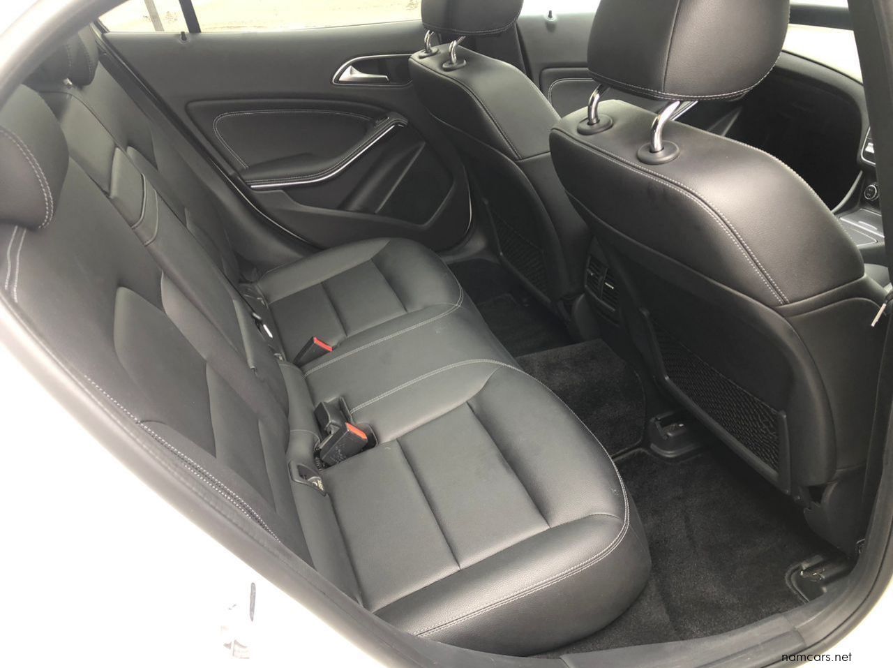 2019 Mercedes-Benz GLA 4MATIC PREMIUM PACKAGE pictures