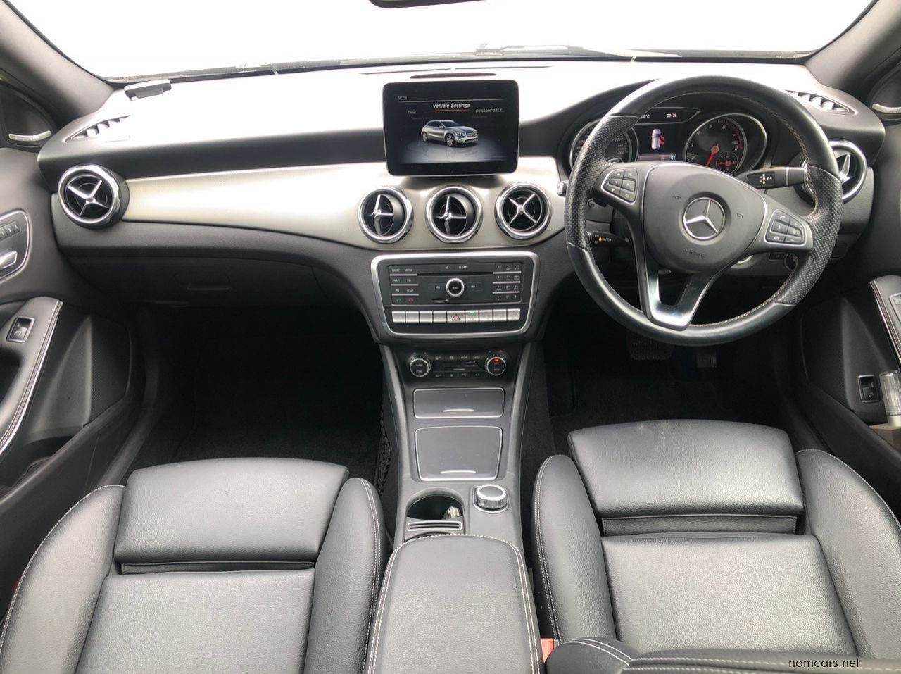 2019 Mercedes-Benz GLA 4MATIC PREMIUM PACKAGE pictures