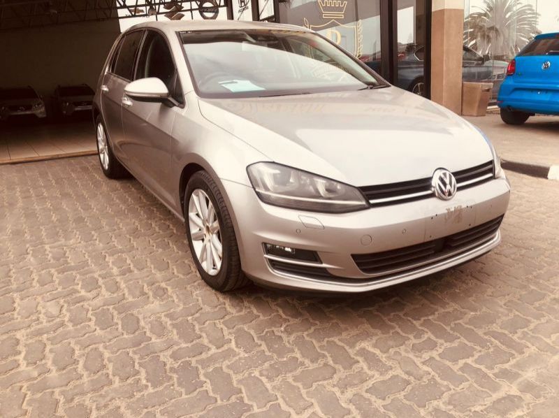 2013 Volkswagen GOLF TSI HIGHLINE pictures