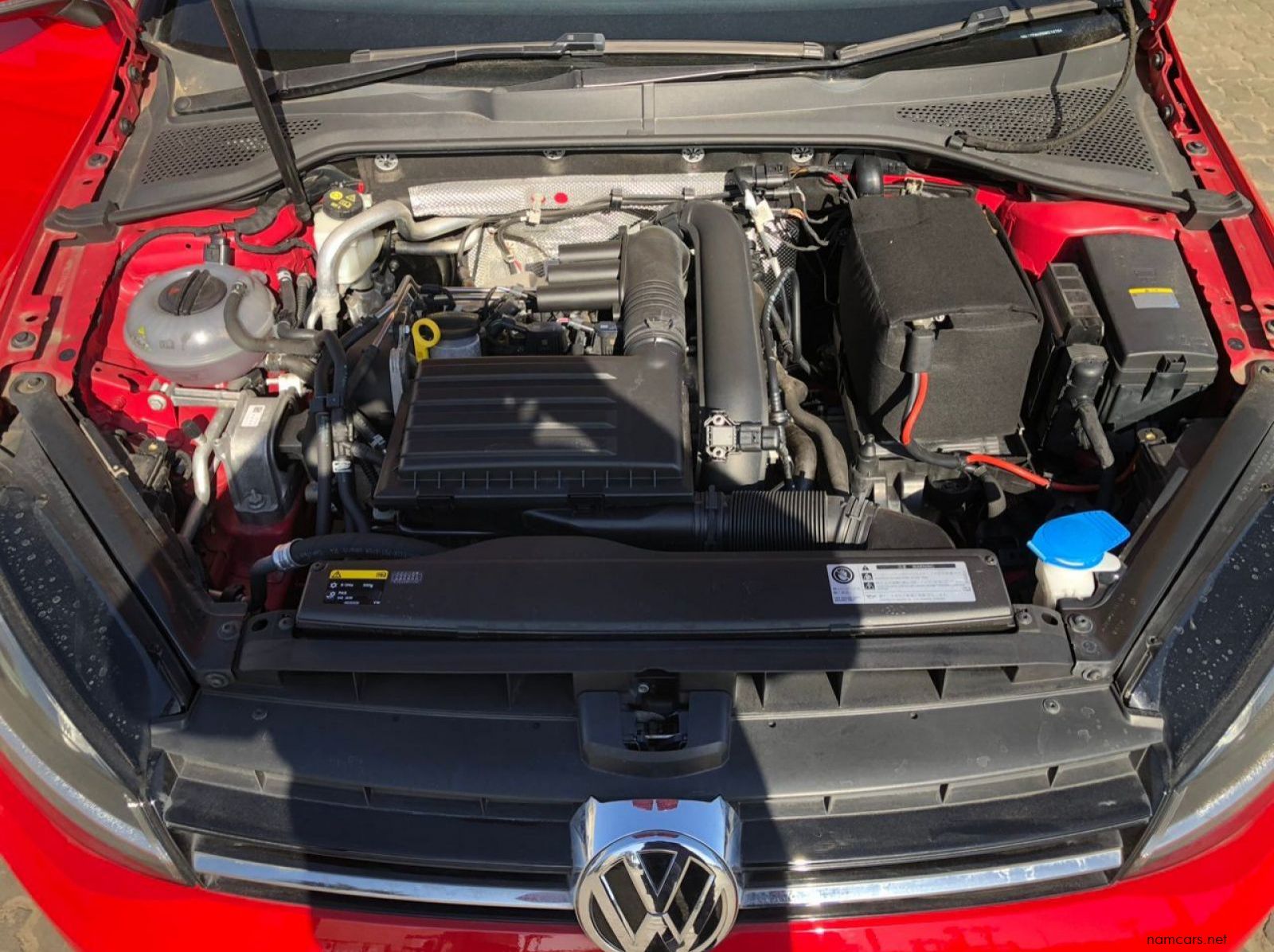 2016 Volkswagen GOLF TSI  Highline BLUE MOTION pictures