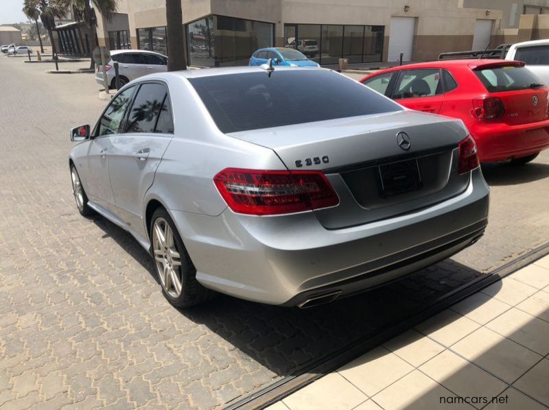 2012 Mercedes-Benz E-Class  Blueafficiency pictures