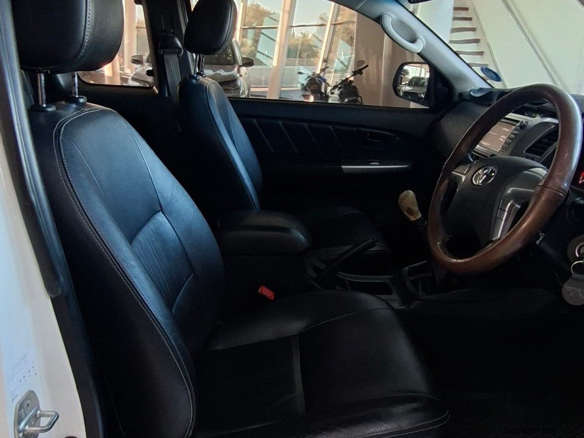 2015 Toyota Hilux Legend 45 3.0 D-4D 4x4 E/Cab MT photo