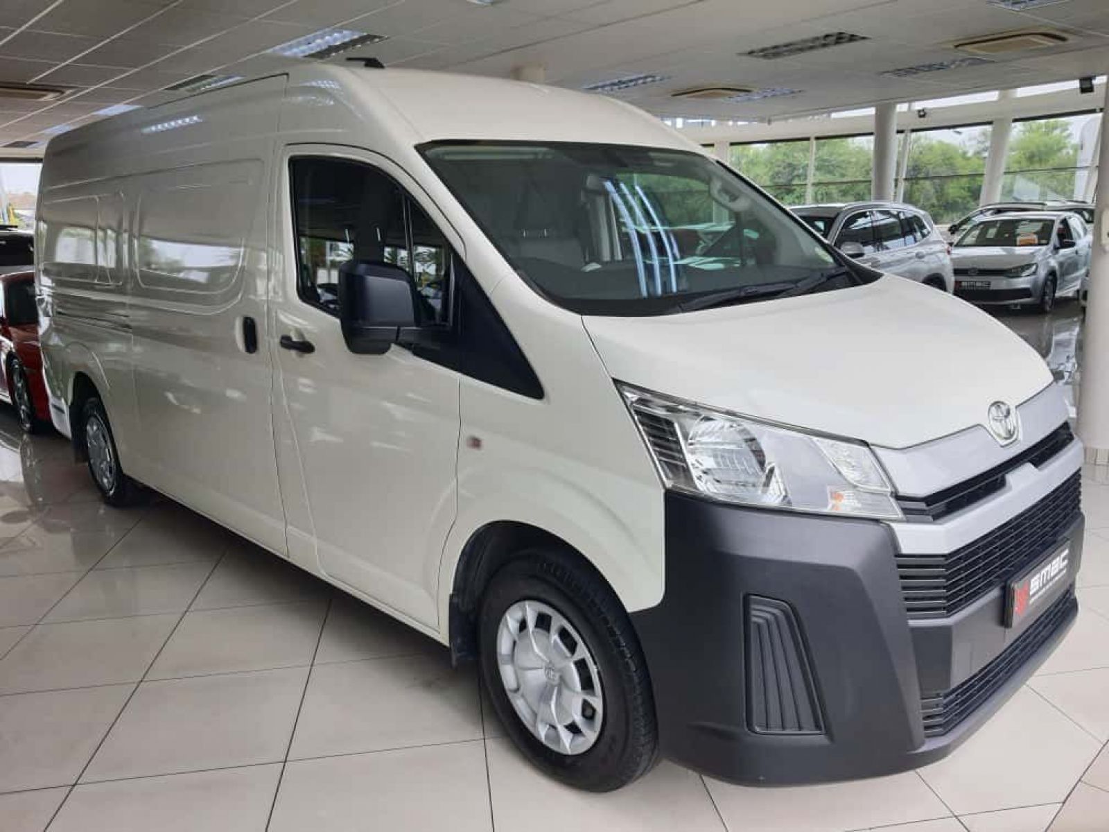 2024 Toyota Quantum 2.8 SLWB F/C P/V photo