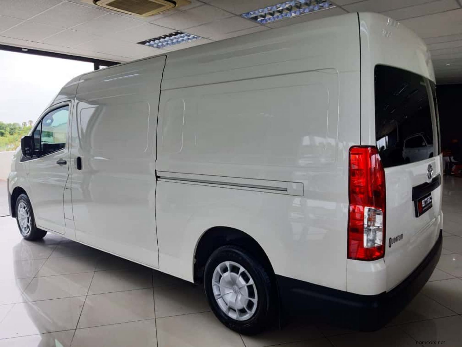 2024 Toyota Quantum 2.8 SLWB F/C P/V photo