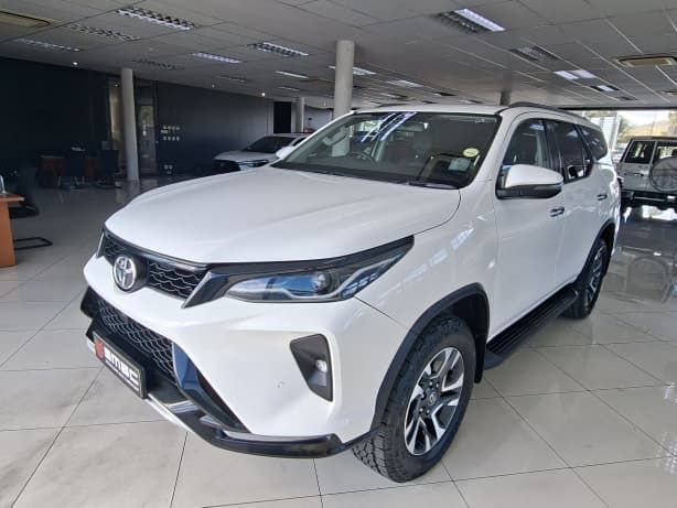 Toyota Fortuner 2.4 GD-6 4x4 AT in Namibia