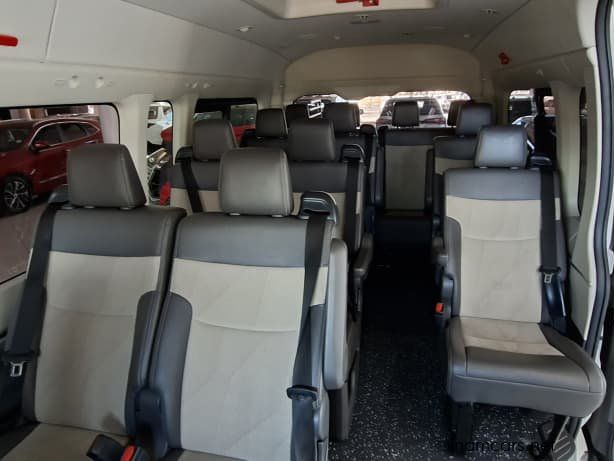 2023 Toyota Quantum 2.8 GL SLWB AT 14 Seater photo