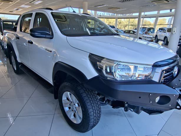 2020 Toyota Hilux 2.4 GD6 RB SRX AT D/Cab photo