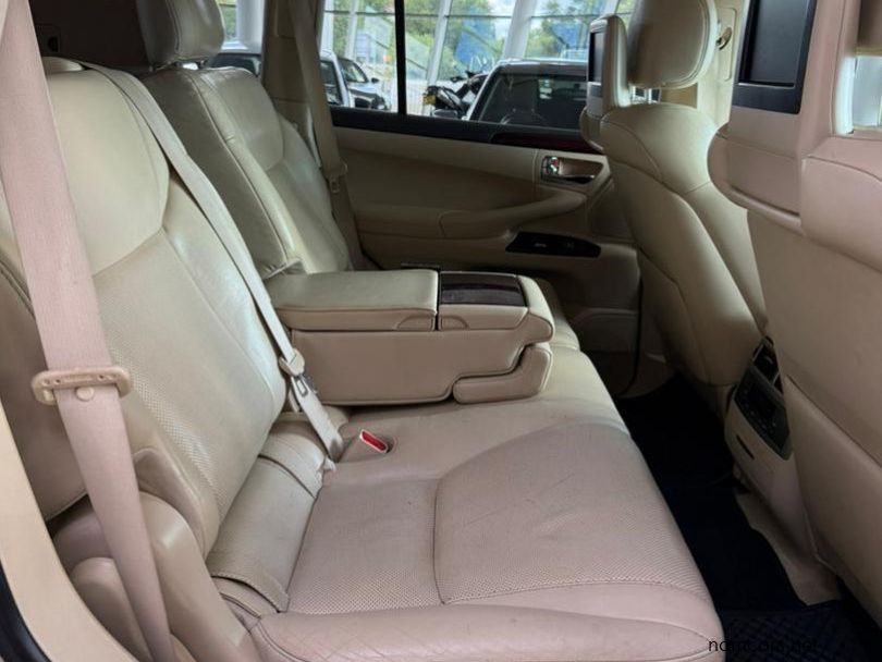 2014 Lexus LX 570 V8 4x4 AT photo