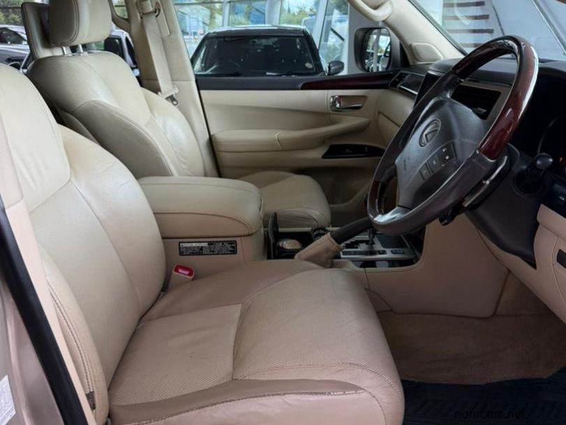 2014 Lexus LX 570 V8 4x4 AT photo