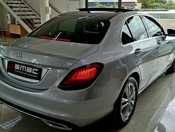 2020 Mercedes-Benz C180 AT photo