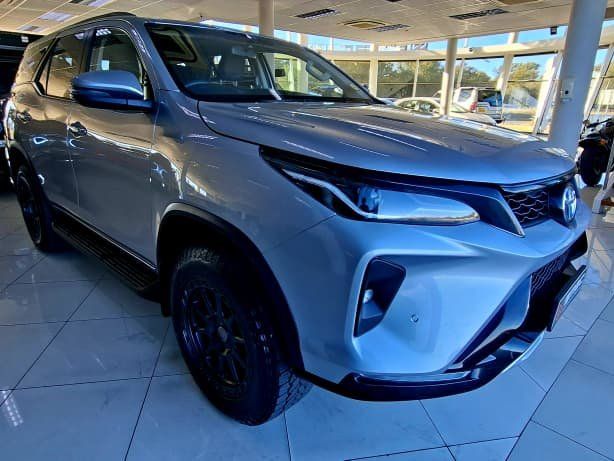 2025 Toyota Fortuner 2.4 GD-6 4x4 AT photo