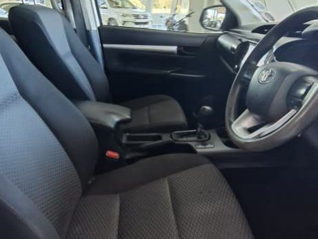 2020 Toyota Hilux 2.4 GD6 RB SRX 4x2 AT D/Cab photo