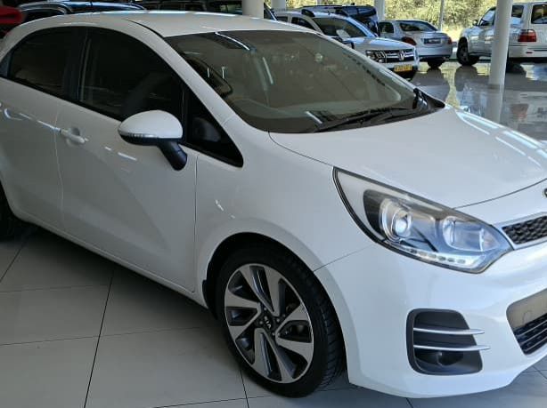 2017 Kia Rio 1.4 Tec MT pictures