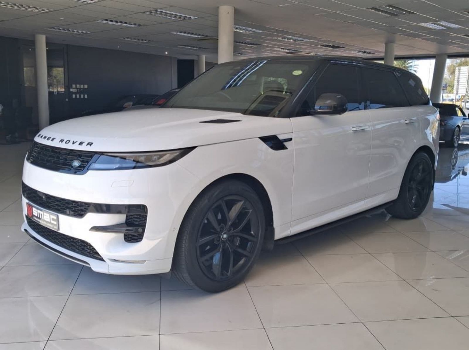Used Land Rover Range Rover Sport 3.0d Dynamic Hse  for sale in Windhoek, Namibia
