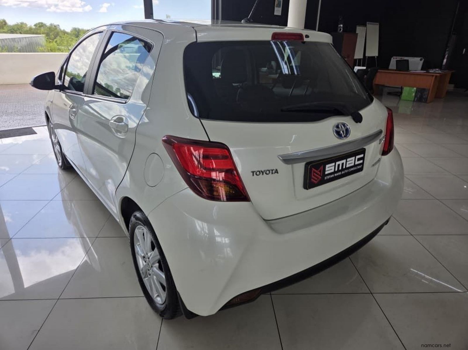 2015 Toyota Yaris 1.5 HSD XS Hybrid pictures