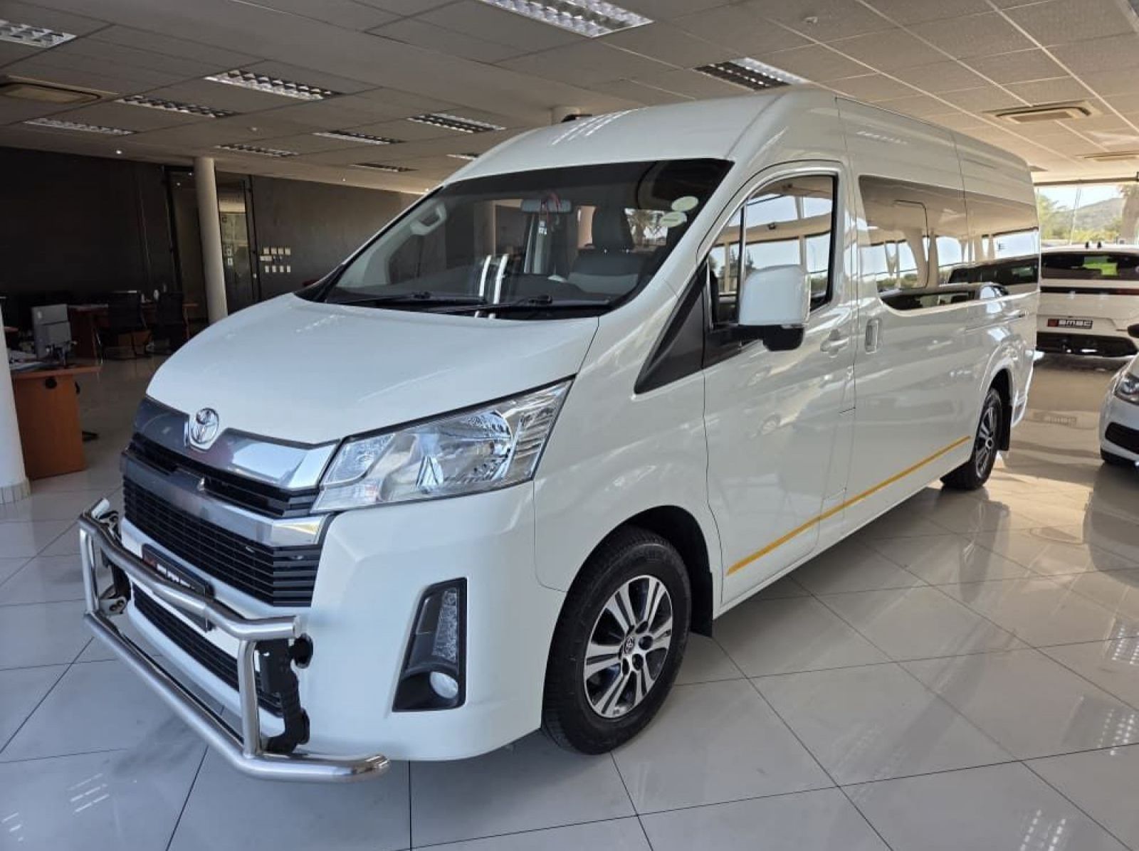 Used Toyota Quantum 2.8 GL SLWB AT 14 Seater  for sale in Windhoek, Namibia