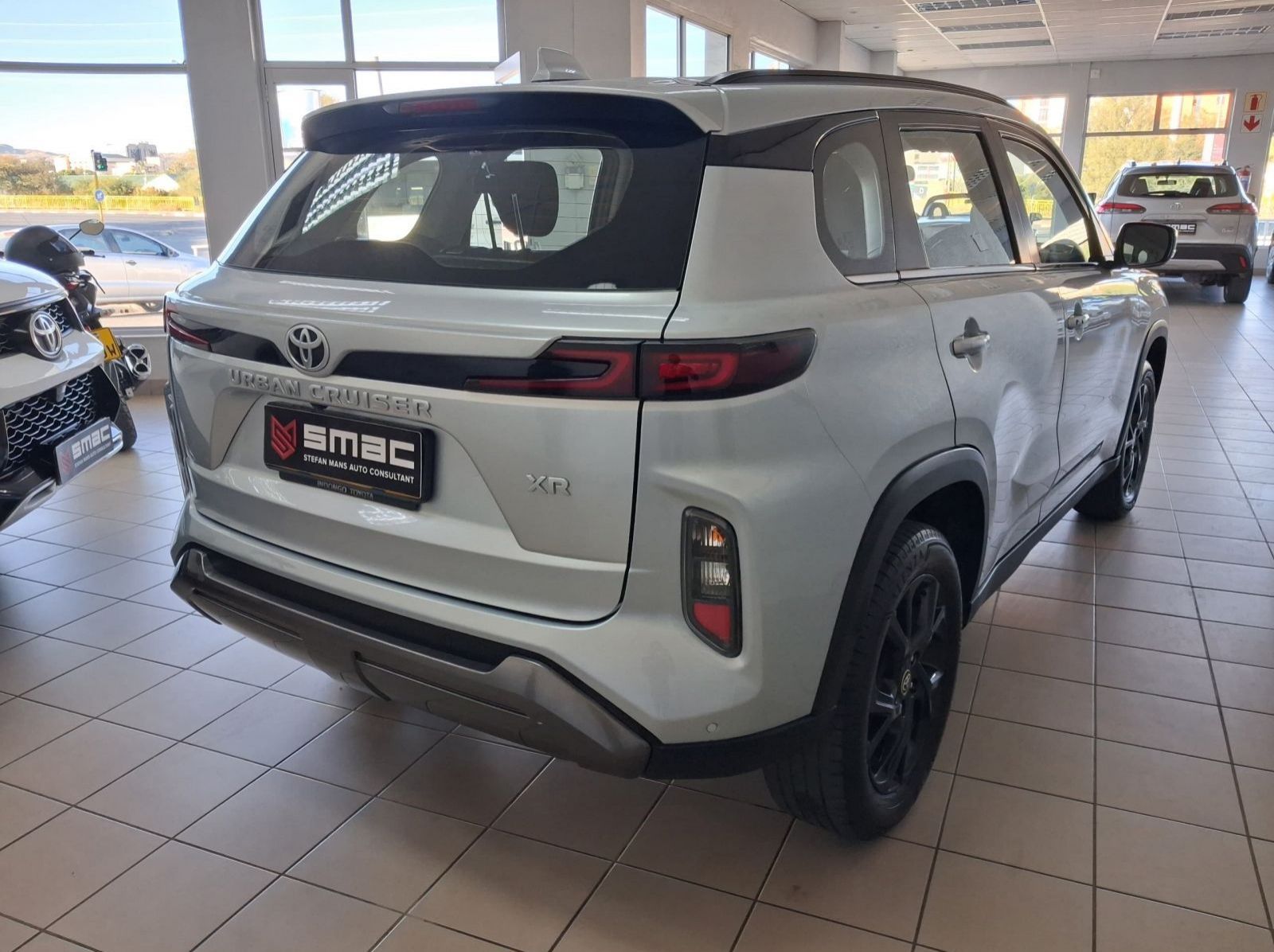 2024 Toyota Urban Cruiser 1.5 XR CVT pictures