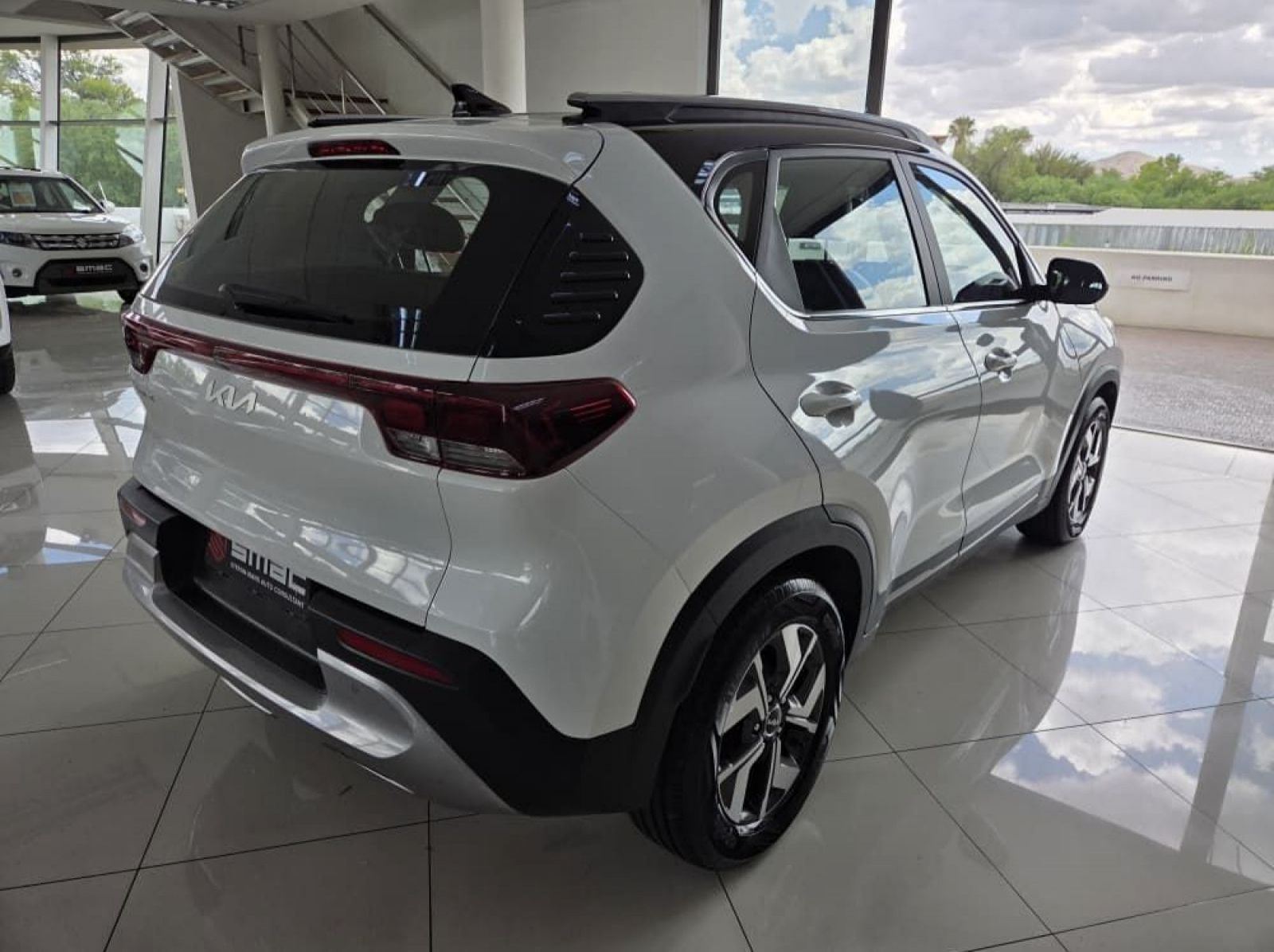 2022 Kia Sonet 1.0 EX AT pictures