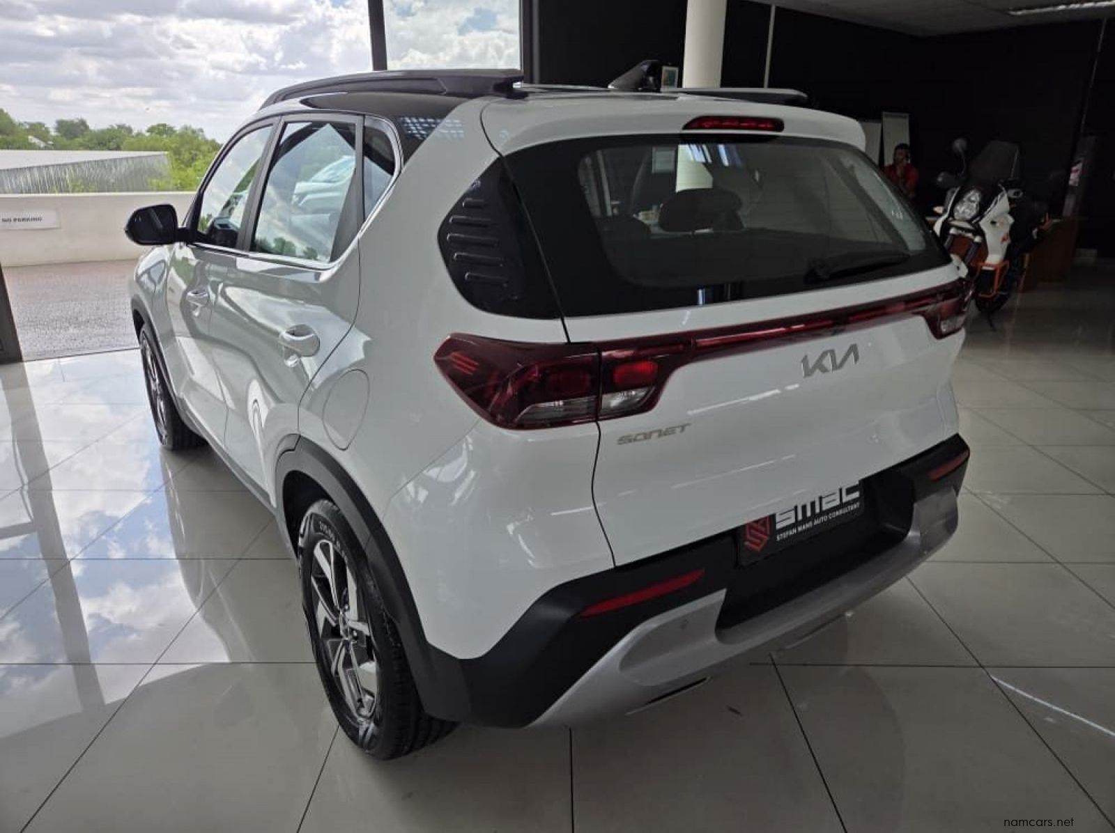 2022 Kia Sonet 1.0 EX AT pictures