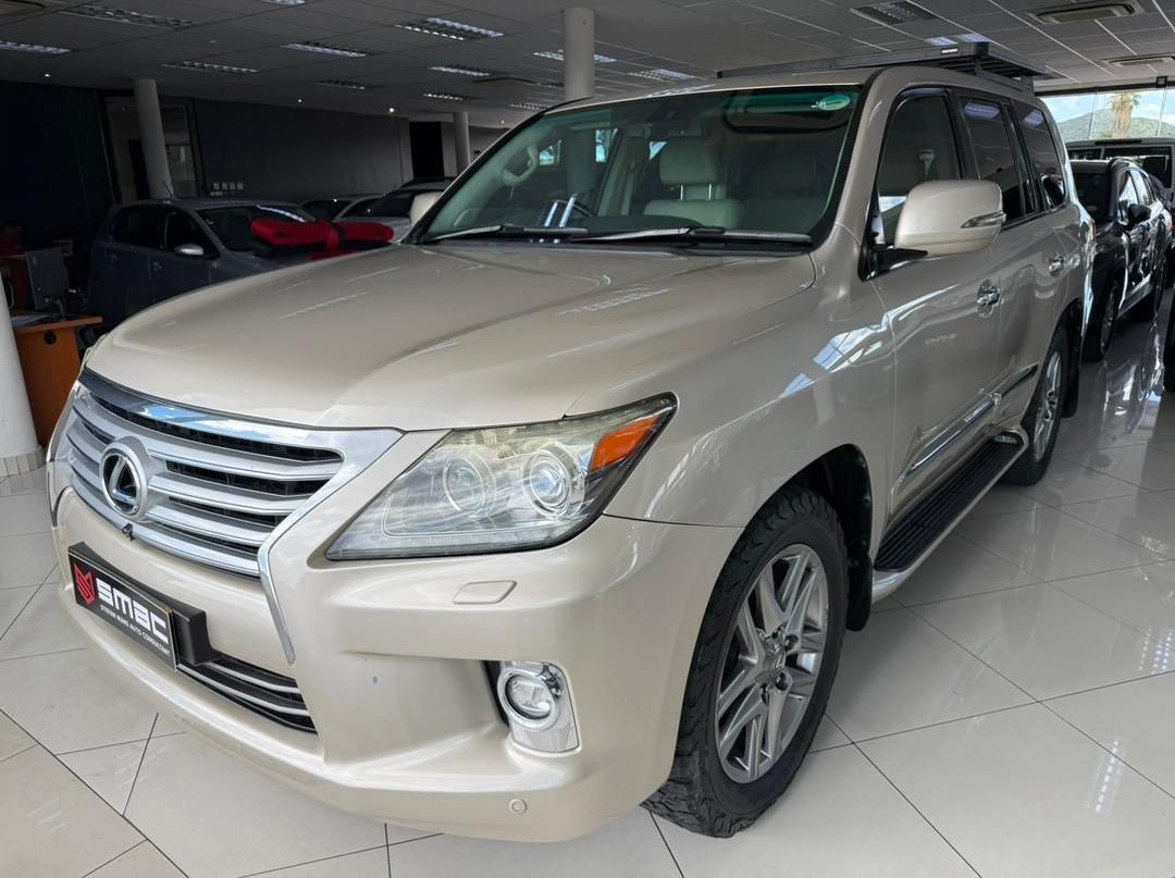 Used Lexus LX 570 V8 4x4 AT for sale in Windhoek, Namibia